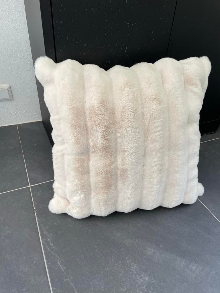 Nieuw sierkussen in crème kleur - Wasbare hoes, Ophalen, Nieuw, Beige, Vierkant