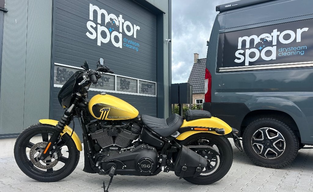 Street Bob 114 met Jekill & Hyde 2024, Motoren, 2 cilinders, Occasion, Meer dan 35 kW, Handgeschakeld