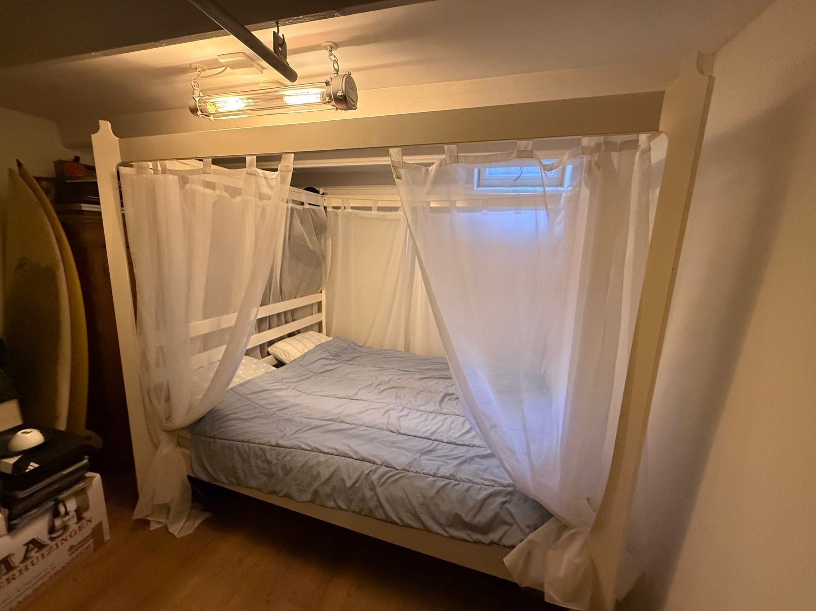 2 persoons Hemelbed 200x160 auping, Ophalen, Wit, Tweepersoons, Zo goed als nieuw