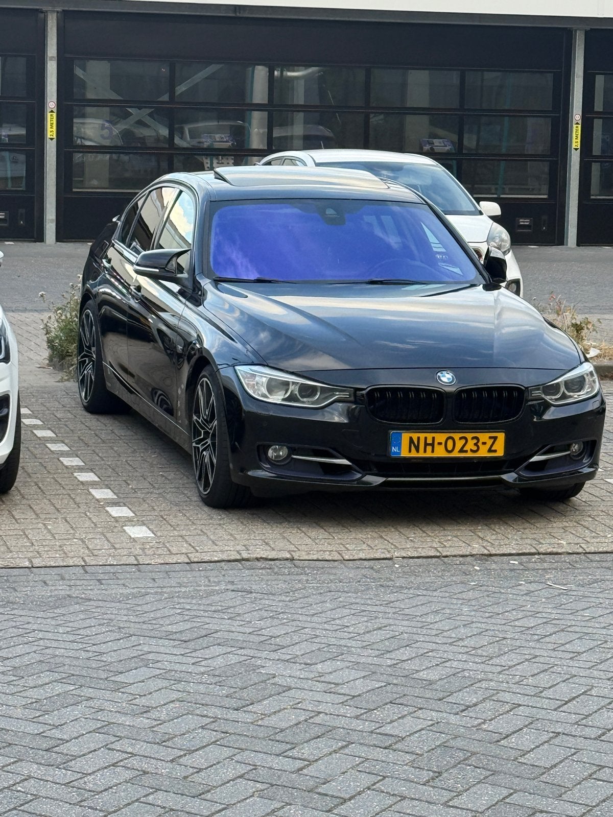 BMW 3-Serie 2.0IX 328 180KW Aut8 (f30) 2011 Zwart, Automaat, 745 kg, Achterwielaandrijving, 4 cilinders