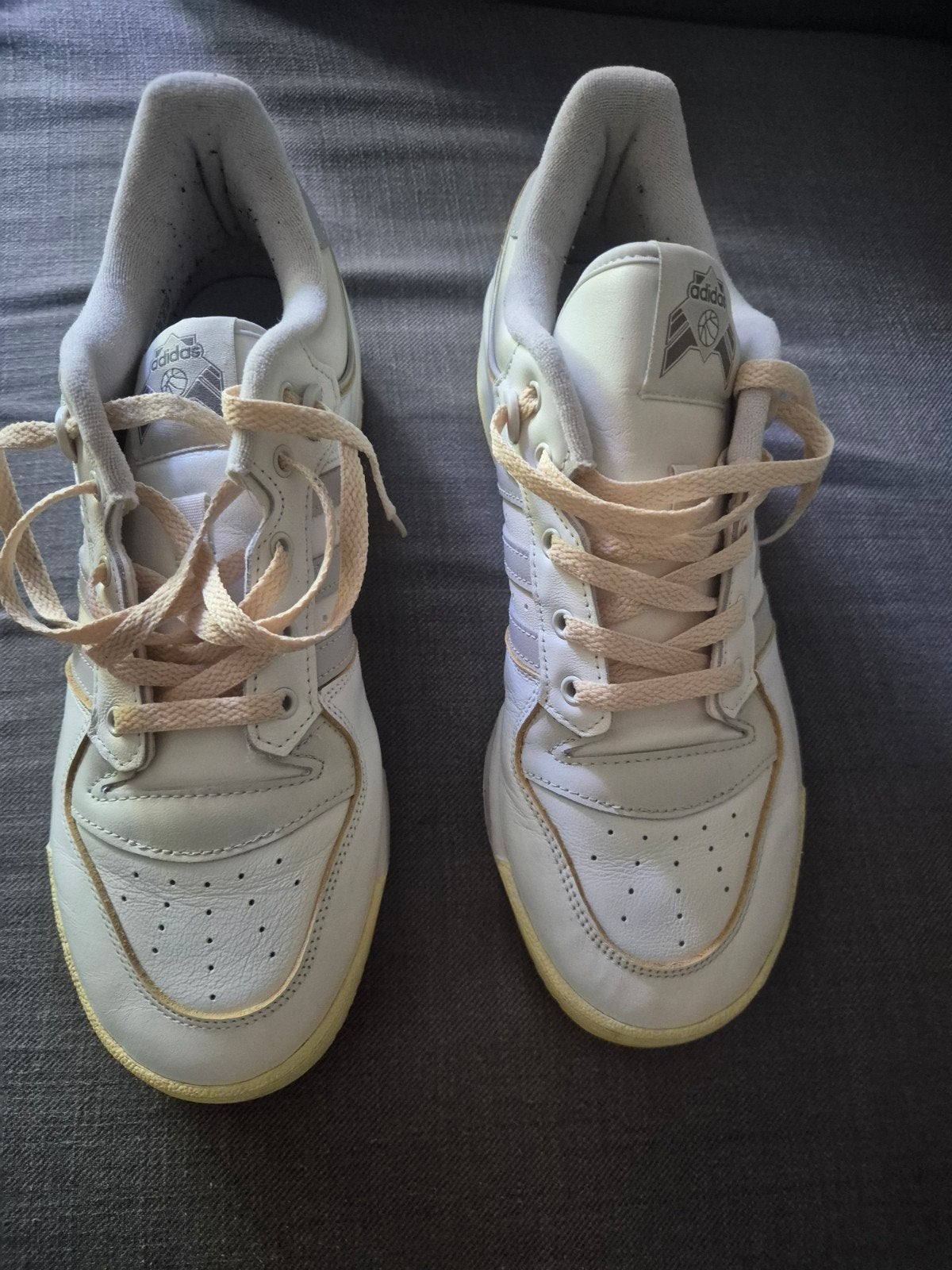 Adidas Rivalry Sneakers - Wit Leer, Maat 45, Ophalen of Verzenden, Zo goed als nieuw, Wit