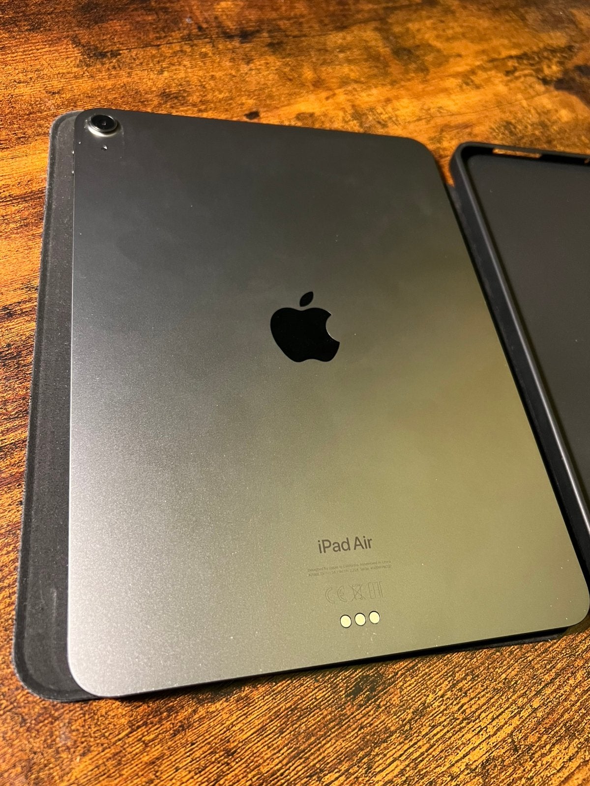 Apple iPad Air 5th Generation + Apple Pencil in Prima Staat, Computers en Software, Apple iPads, Zo goed als nieuw, Apple iPad Air
