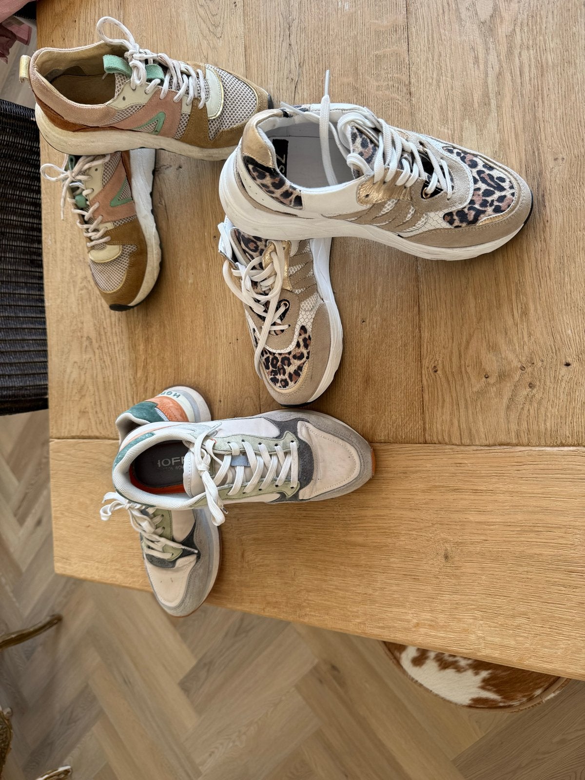 Dames sneakers met dierenprint en kleuraccenten, Ophalen of Verzenden, Gedragen, Overige kleuren, Sneakers of Gympen
