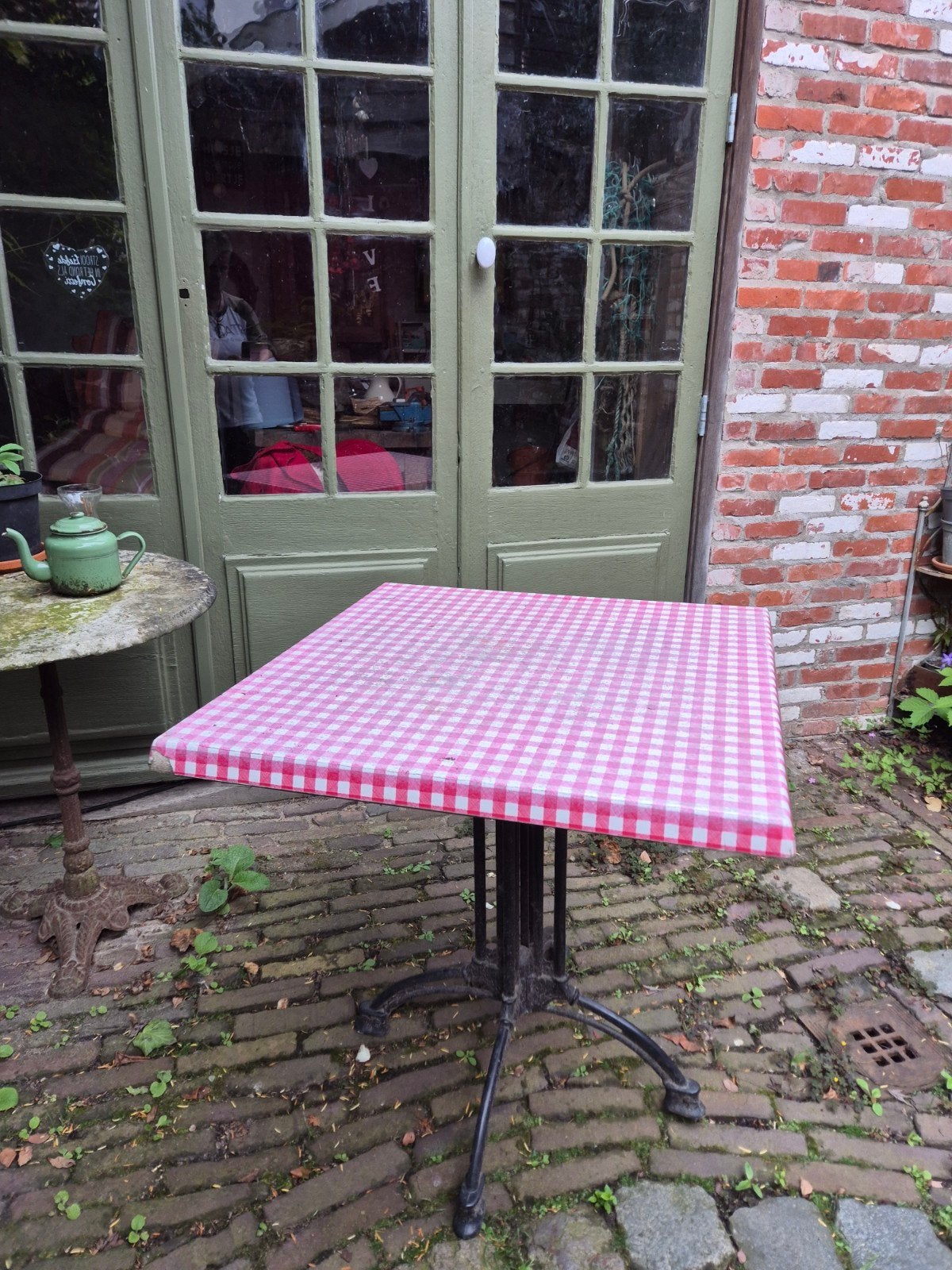 Tuintafeltje met gietijzeren onderstel - Opknappertje, Ophalen, Gebruikt, Vierkant, Metaal