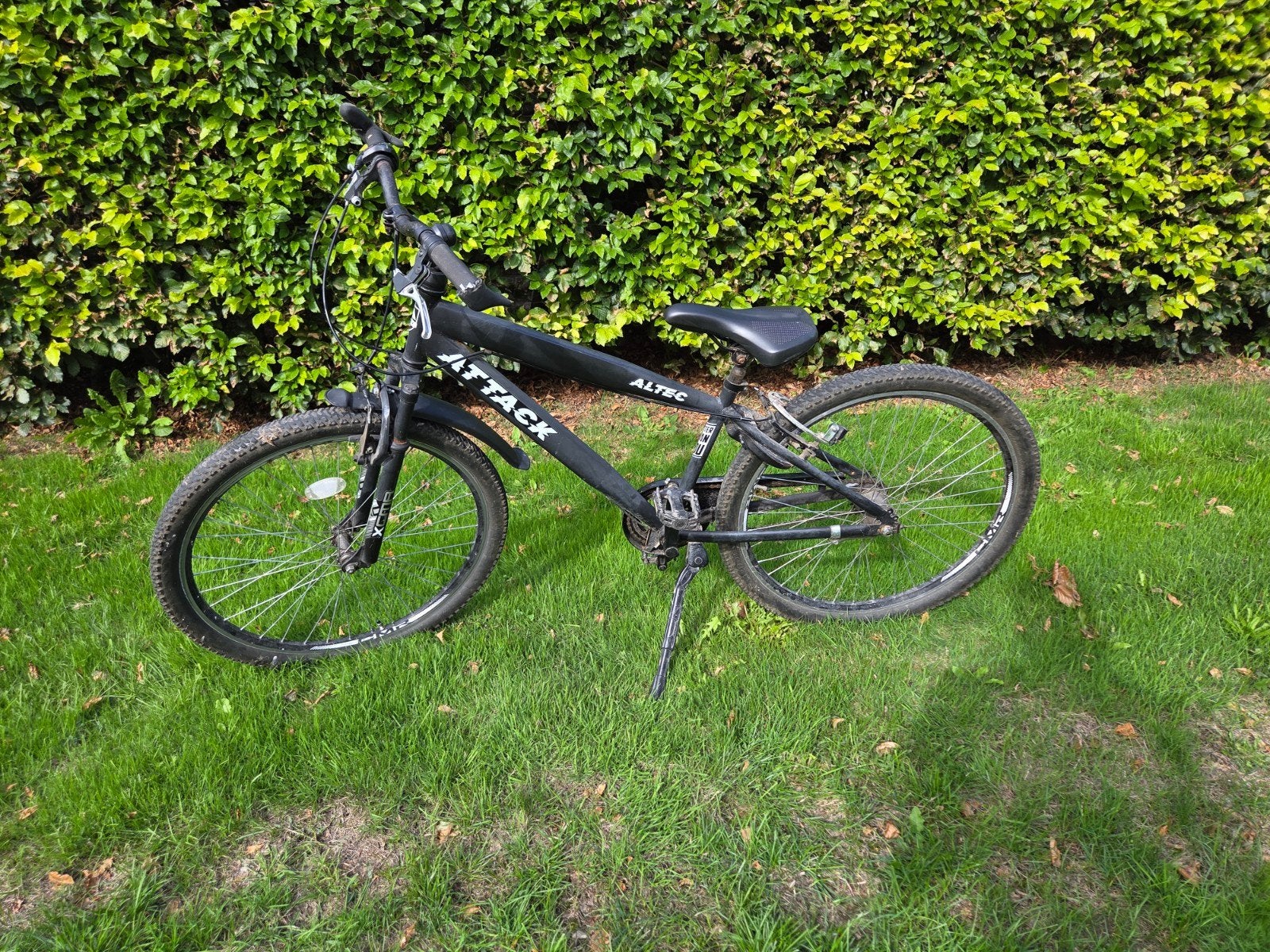 Altec Attack Mountainbike - Zwart, 26 inch, 3 versnellingen, Minder dan 10 versnellingen, Gebruikt, 26 inch, Ophalen