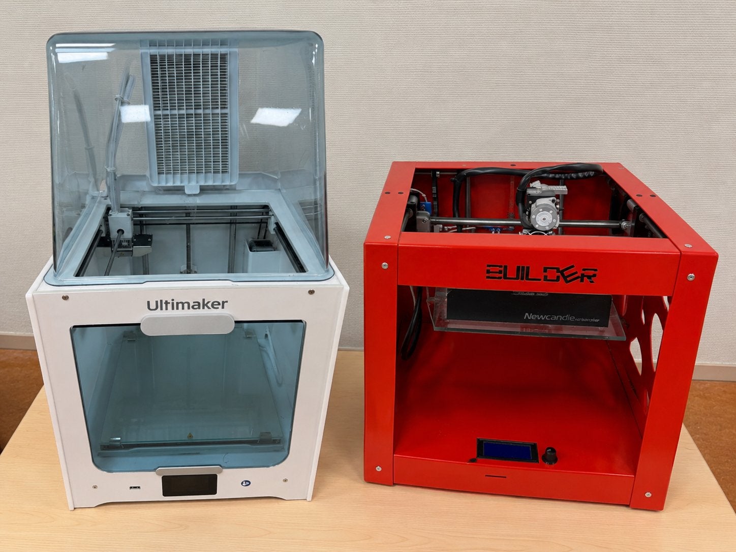 Te koop: 2x 3D-printer-Ultimaker en Build dual-feed(defect), Computers en Software, Ophalen of Verzenden, Niet werkend