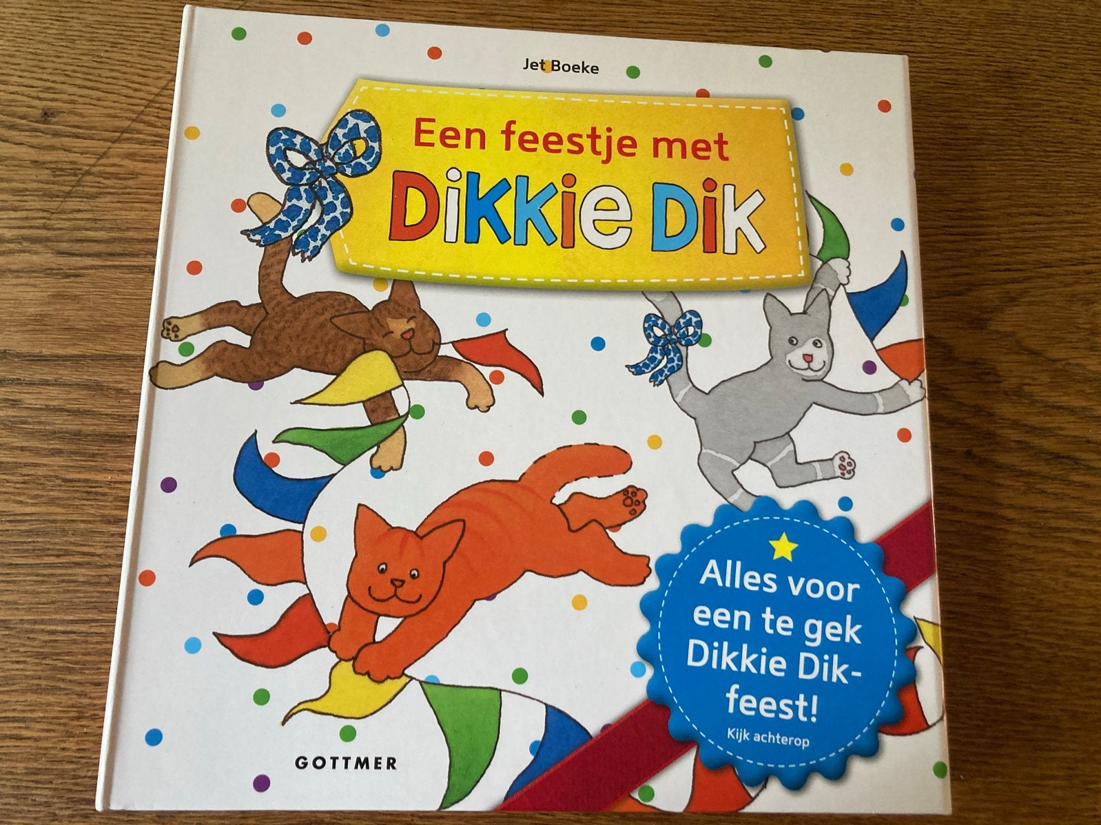 Dikkie Dik Knutselboek - Een feestje met Dikkie Dik, Dieren, Meerkleurig, Ophalen of Verzenden, Zo goed als nieuw
