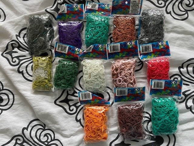 13 zakjes loombandjes rainbow loom nieuw, Ophalen of Verzenden, Nieuw