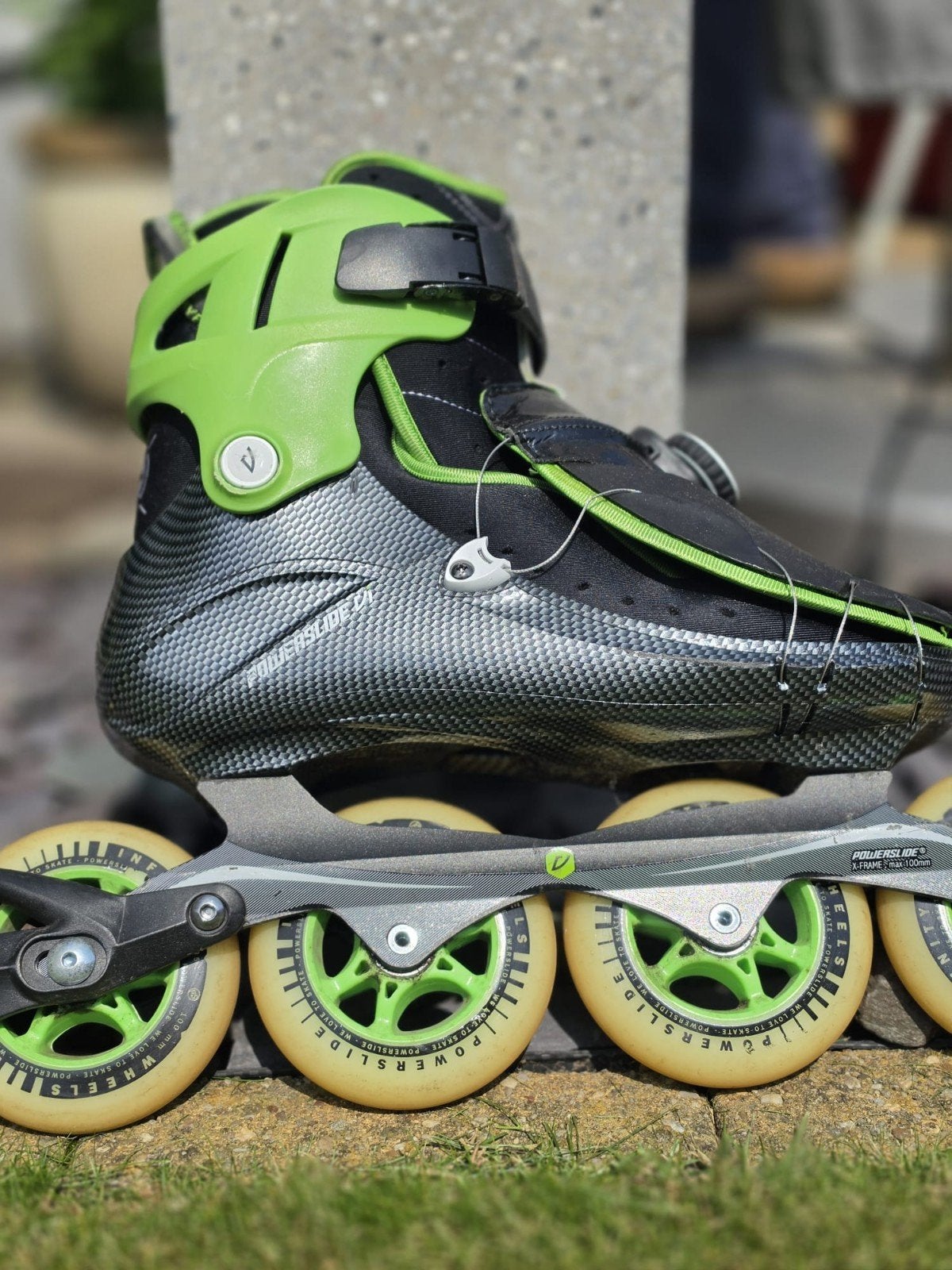 Zeer nette skeelers Powerslide Vi 4x100 mm wheels., Ophalen, Zo goed als nieuw, Inline skates 4 wielen, Powerslide
