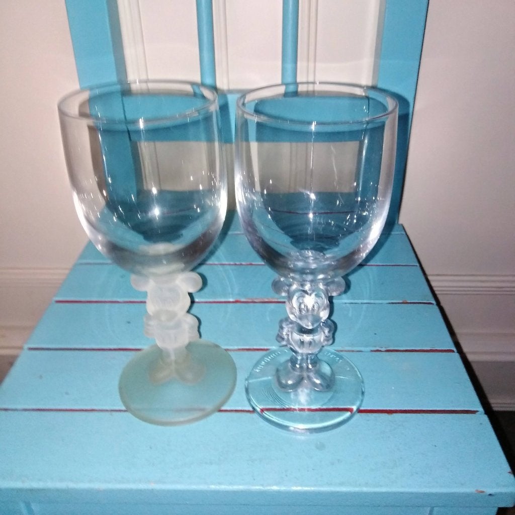 Mickey Mouse wijnglazen Disneyland Parijs 1x mat 1x helder, Verzamelen, Disney, Ophalen, Mickey Mouse, Gebruikt, Servies