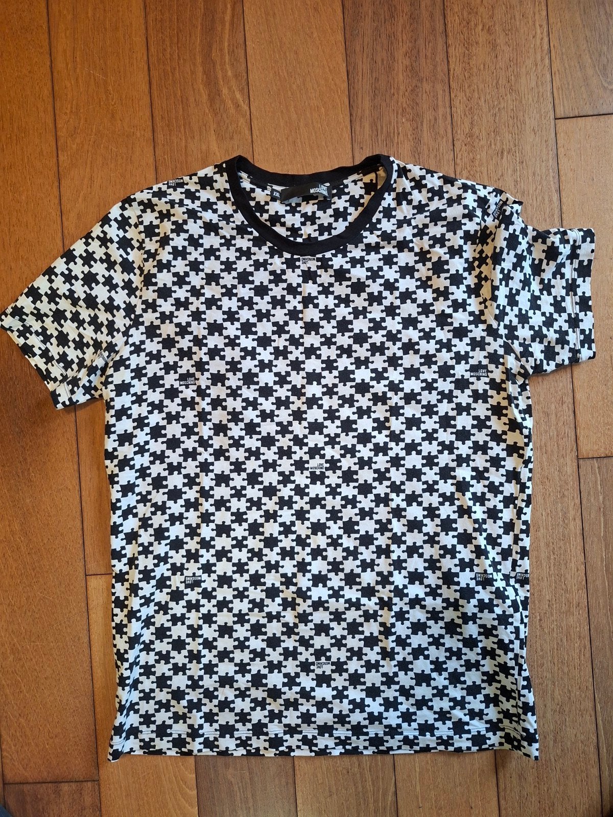 Moschino XXL Top - Nieuw met Puzzelprint, Moschino, Zwart, Nieuw, Overige maten