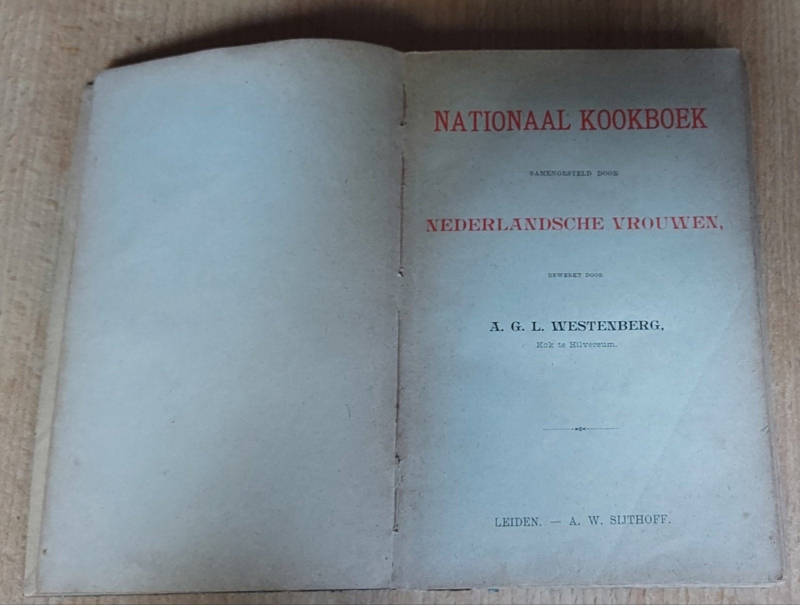 ‘Nationaal Kookboek’ (1893), Boeken, Ophalen of Verzenden, Gelezen, Europa
