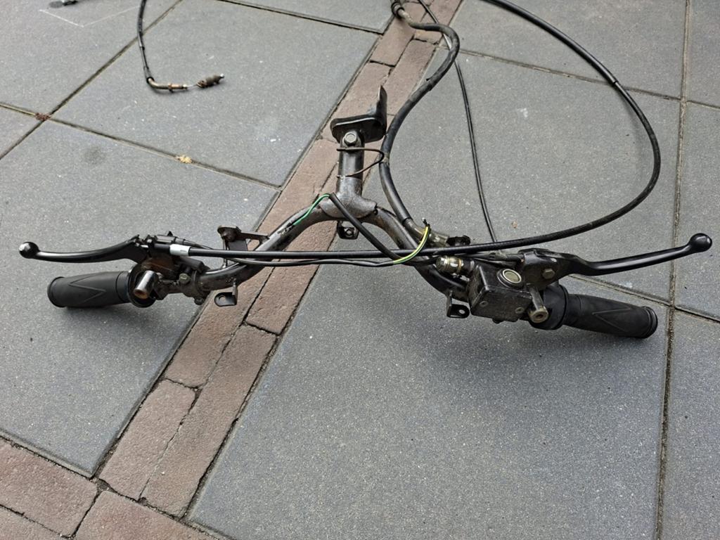 Agm vx50 Stuur compleet met remklauw en gas/remkabel, Ophalen of Verzenden, Gebruikt, Overige typen, Overige merken