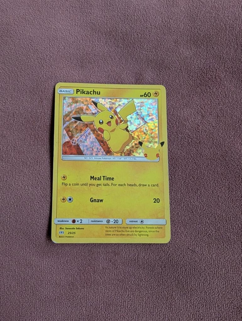 Pikachu Celebrations 25th Anniversary + Mudkip en Chespin, Ophalen of Verzenden, Zo goed als nieuw, Losse kaart, Foil