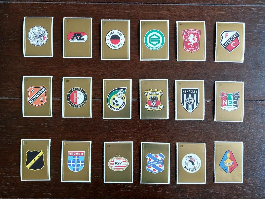 Voetbalclub Emblemen Stickers Eredivisie 2025-2026, Ophalen of Verzenden, Nieuw, Sport