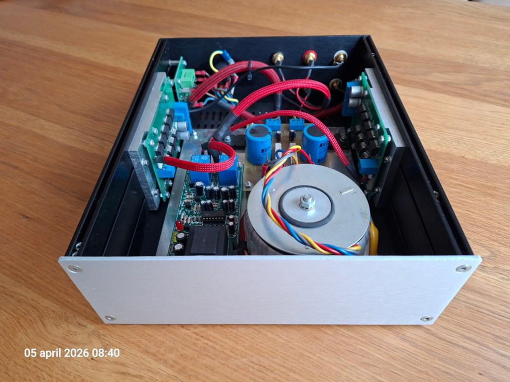 Eindversterker, Audio, Tv en Foto, Versterkers en Receivers, Ophalen of Verzenden, Gebruikt, 120 watt of meer, Overige merken