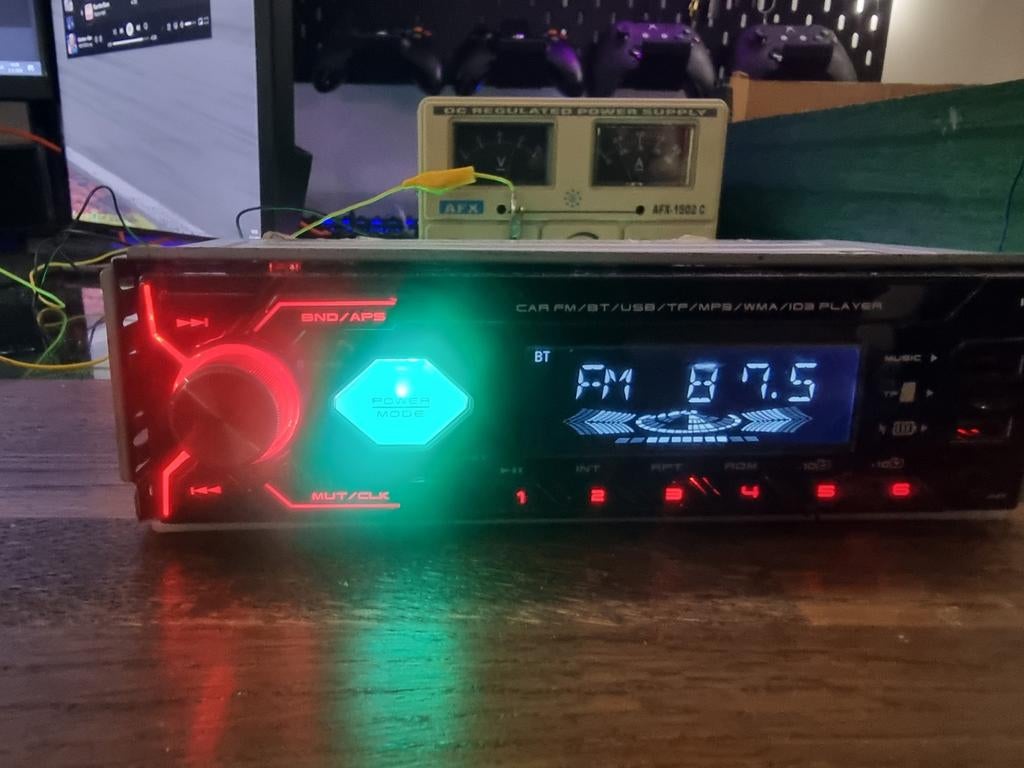 Bluetooth Autoradio - Alles werkt goed, Auto diversen, Autoradio's, Ophalen of Verzenden, Gebruikt