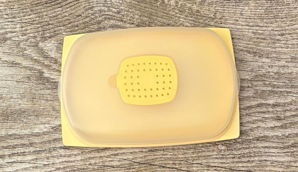 Lage kaasdoos Tupperware, Huis en Inrichting, Keuken | Tupperware, Gebruikt, Overige typen, Geel, Ophalen of Verzenden
