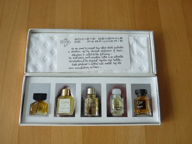 Les Meilleurs parfums de Paris, haute couture, Doosje met 6, Ophalen of Verzenden, Zo goed als nieuw, Miniatuur, Gevuld