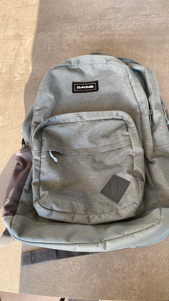 Schooltas met laptopvak Dakine, Ophalen of Verzenden, Zo goed als nieuw, Overige merken, 30 tot 45 cm