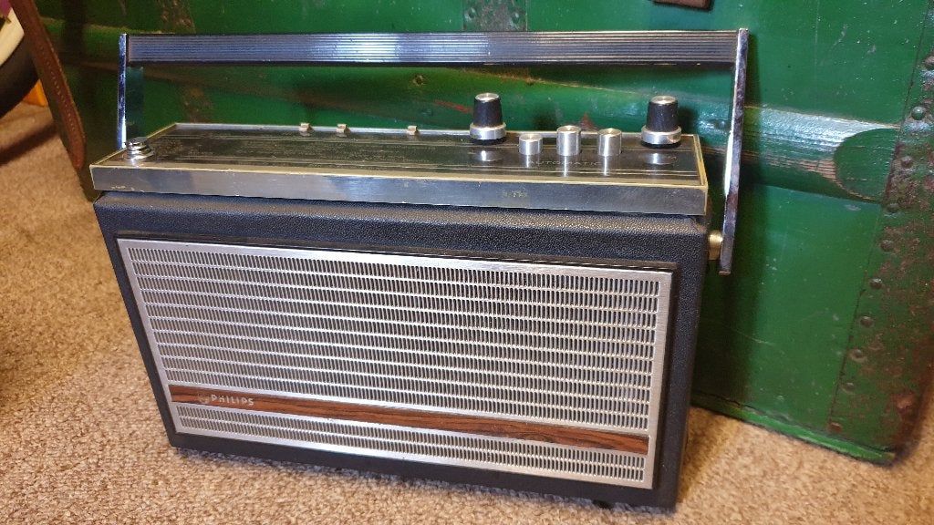 Philips transistor radio, Antiek en Kunst, Antiek | Tv's en Audio, Ophalen of Verzenden
