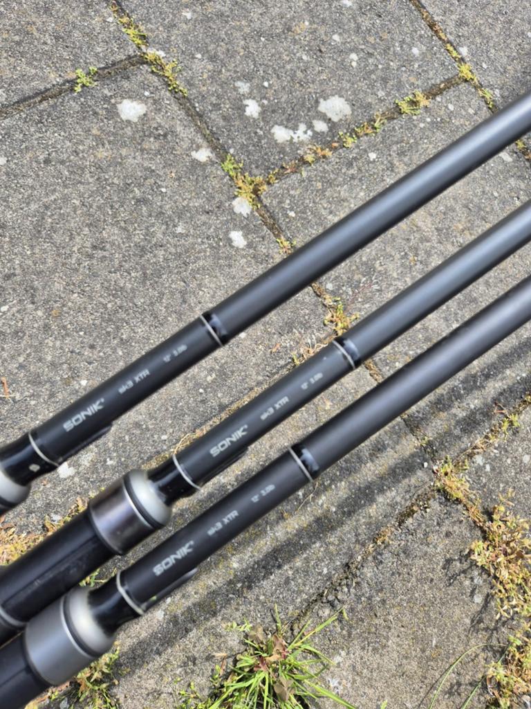 3x Sonik sk3 xtr 12ft 3lb Inclusief foudraal, Ophalen of Verzenden, Werphengel