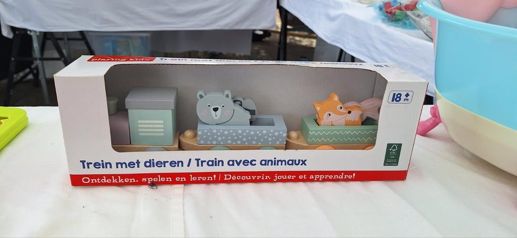 Houten speeltrein met diertjes, Ophalen