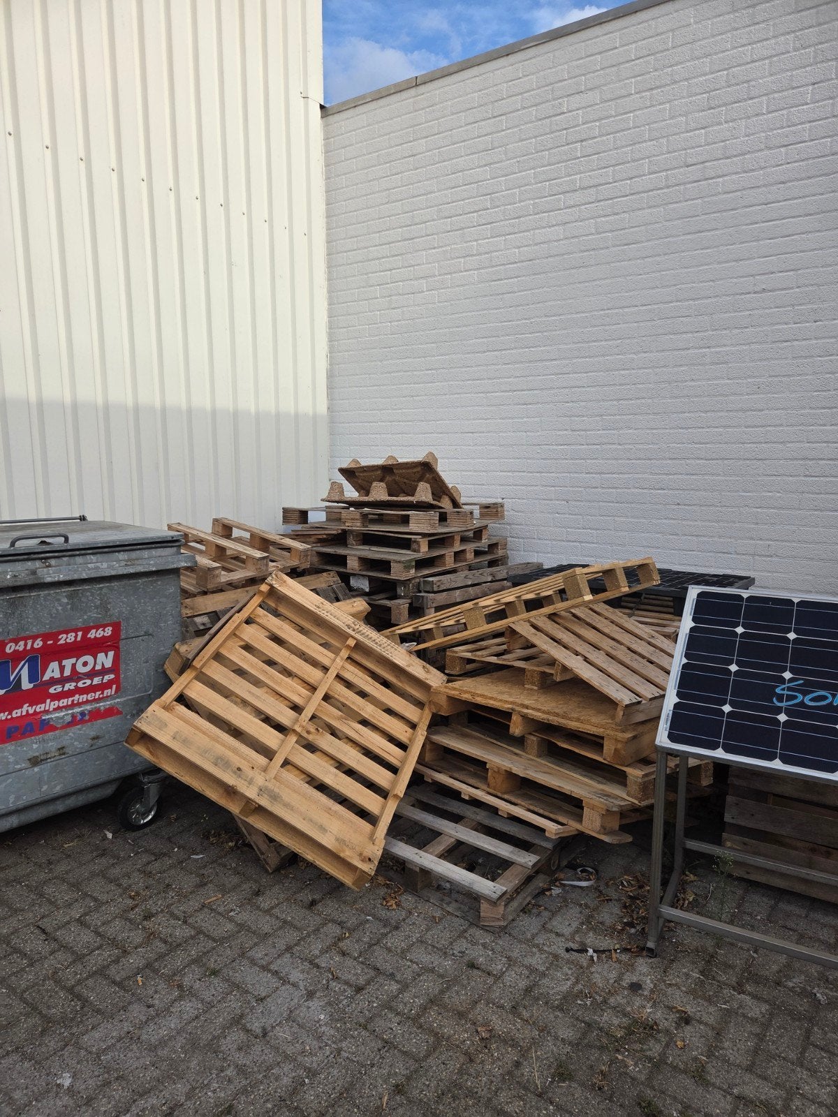 pallets gratis afhalen ( alles moet weg), Tuin en Terras, Haardhout, Minder dan 3 m³, Ophalen of Verzenden