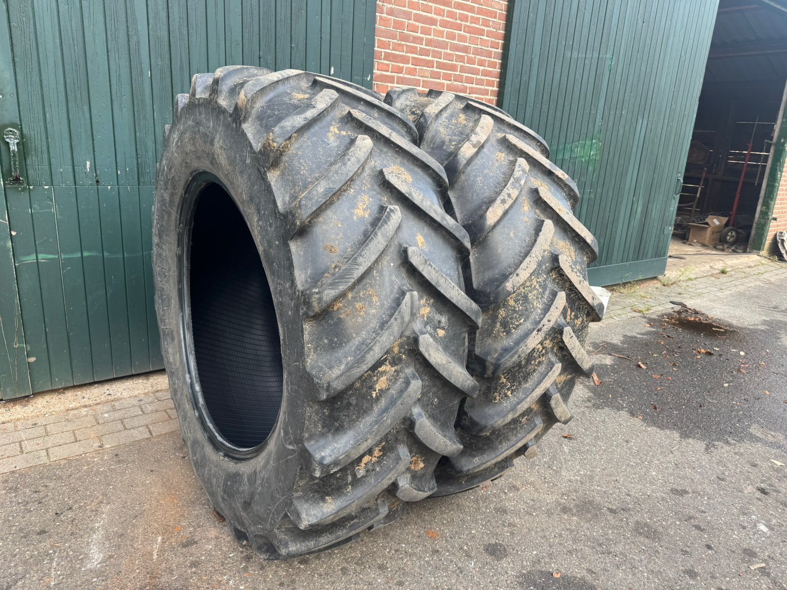 Michelin XM108 600/65R38 banden 600 65 38, Zakelijke goederen, Ophalen