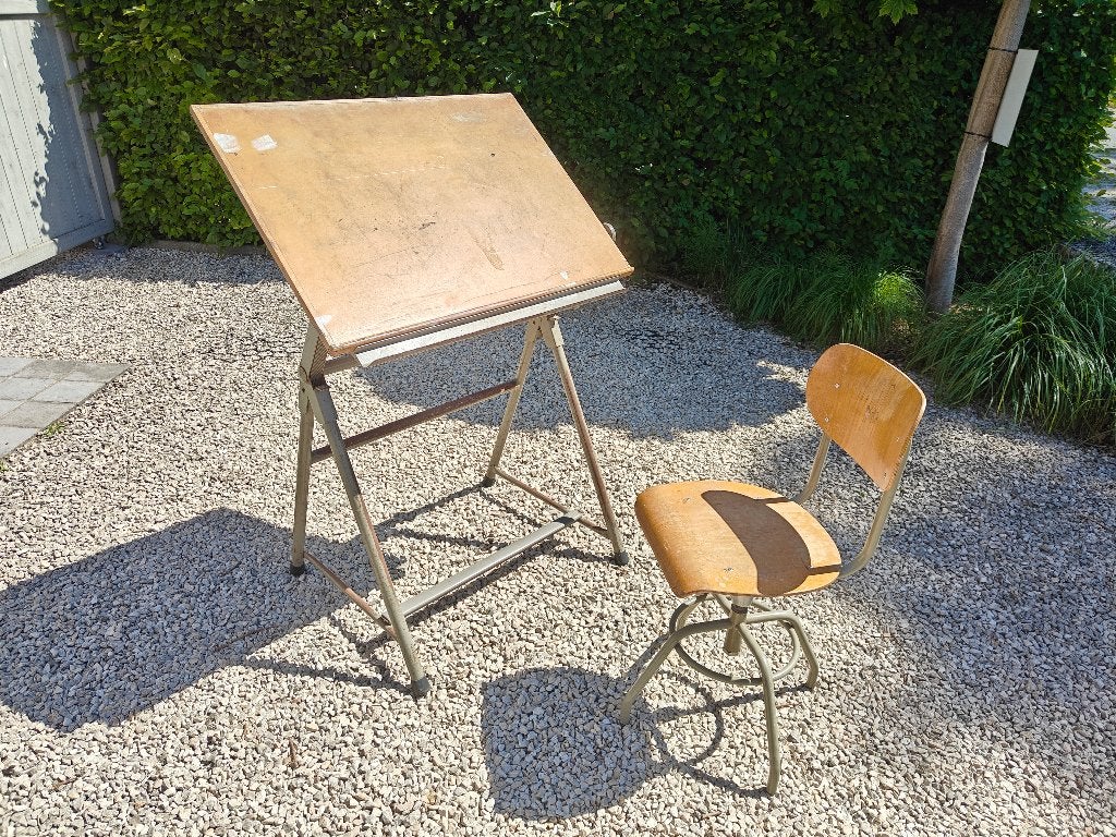 Mooie tekentafel met bijpassend stoel., Ophalen, Gebruikt, Minder dan 130 cm
