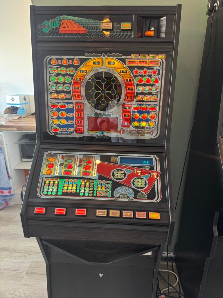 Club 2000 V88 gokkast, Verzamelen, Automaten | Gokkasten en Fruitautomaten, Euro, Ophalen of Verzenden, Zo goed als nieuw