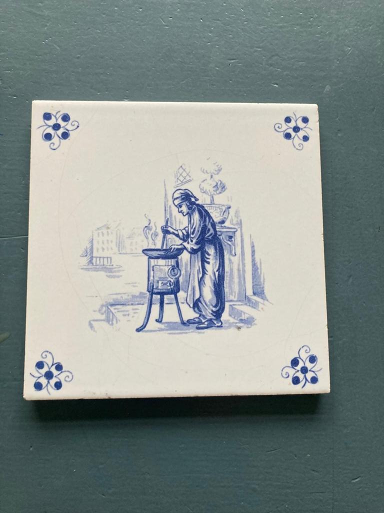 Delfts blauw tegeltje met traditionele afbeelding, Ophalen of Verzenden