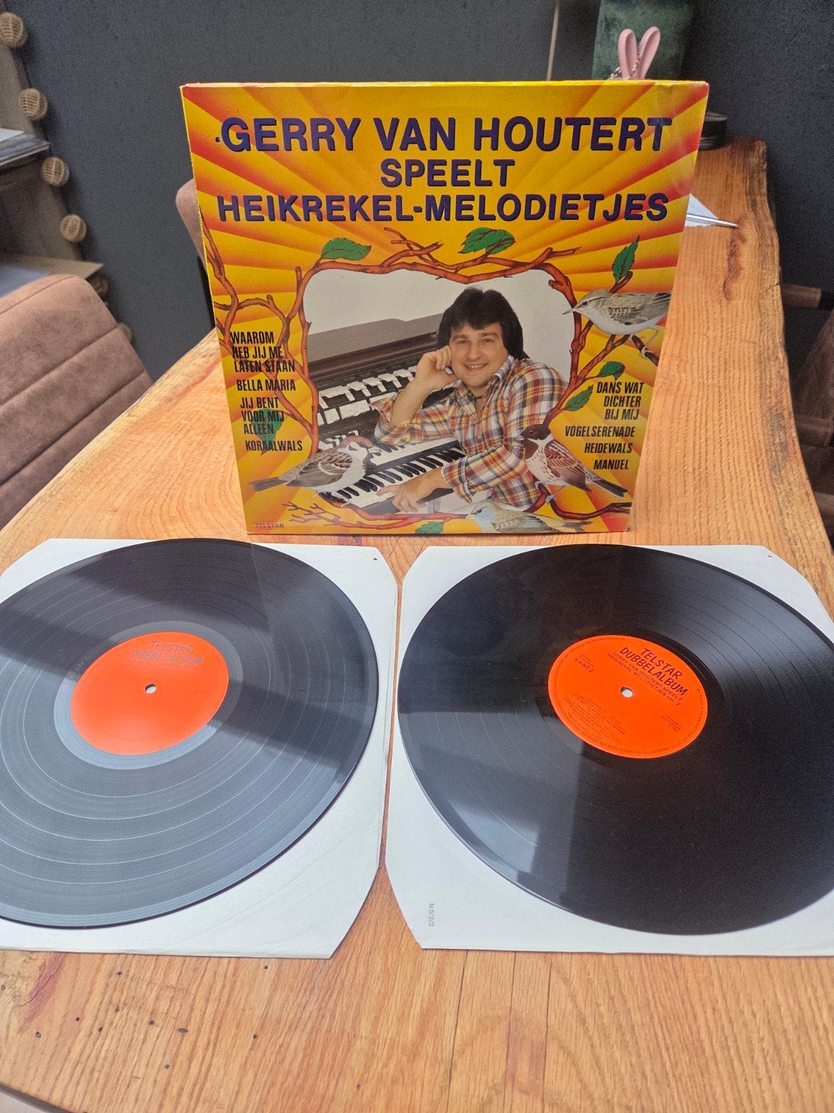 Gerry van Houtert - Speelt Heikrekel-Melodietjes Dubbel-LP, Gebruikt, Dubbel-LP, 12 inch, Dubbel-LP