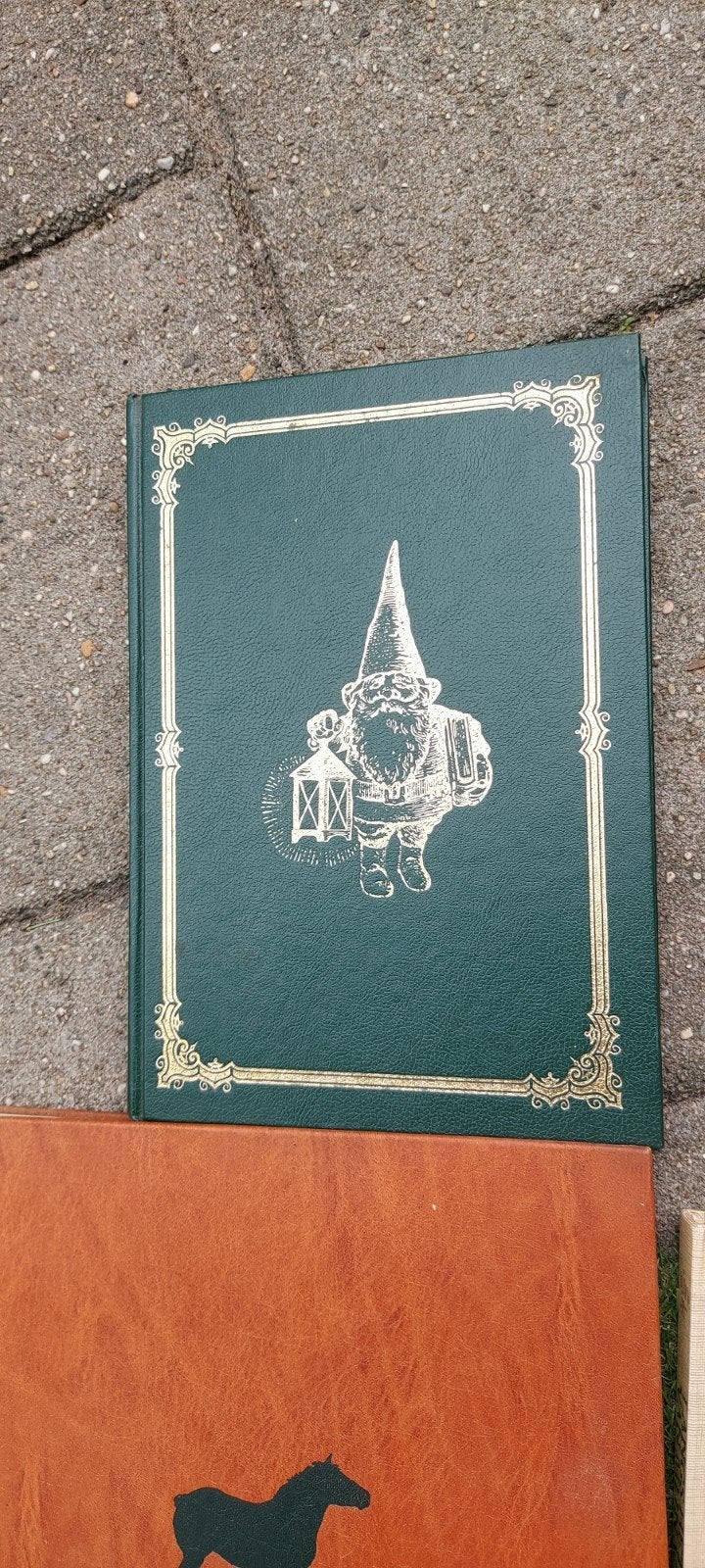 Kabouterboek met goudkleurige opdruk, Ophalen, Zo goed als nieuw