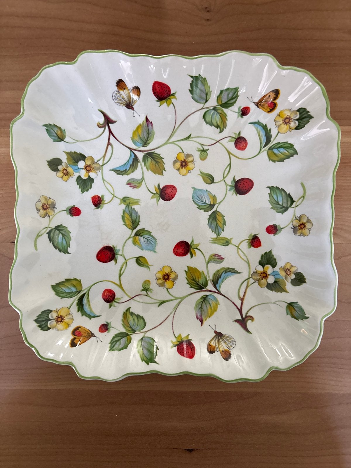 Vintage Staffordshire Schaal met Aardbeienmotief, Verzenden
