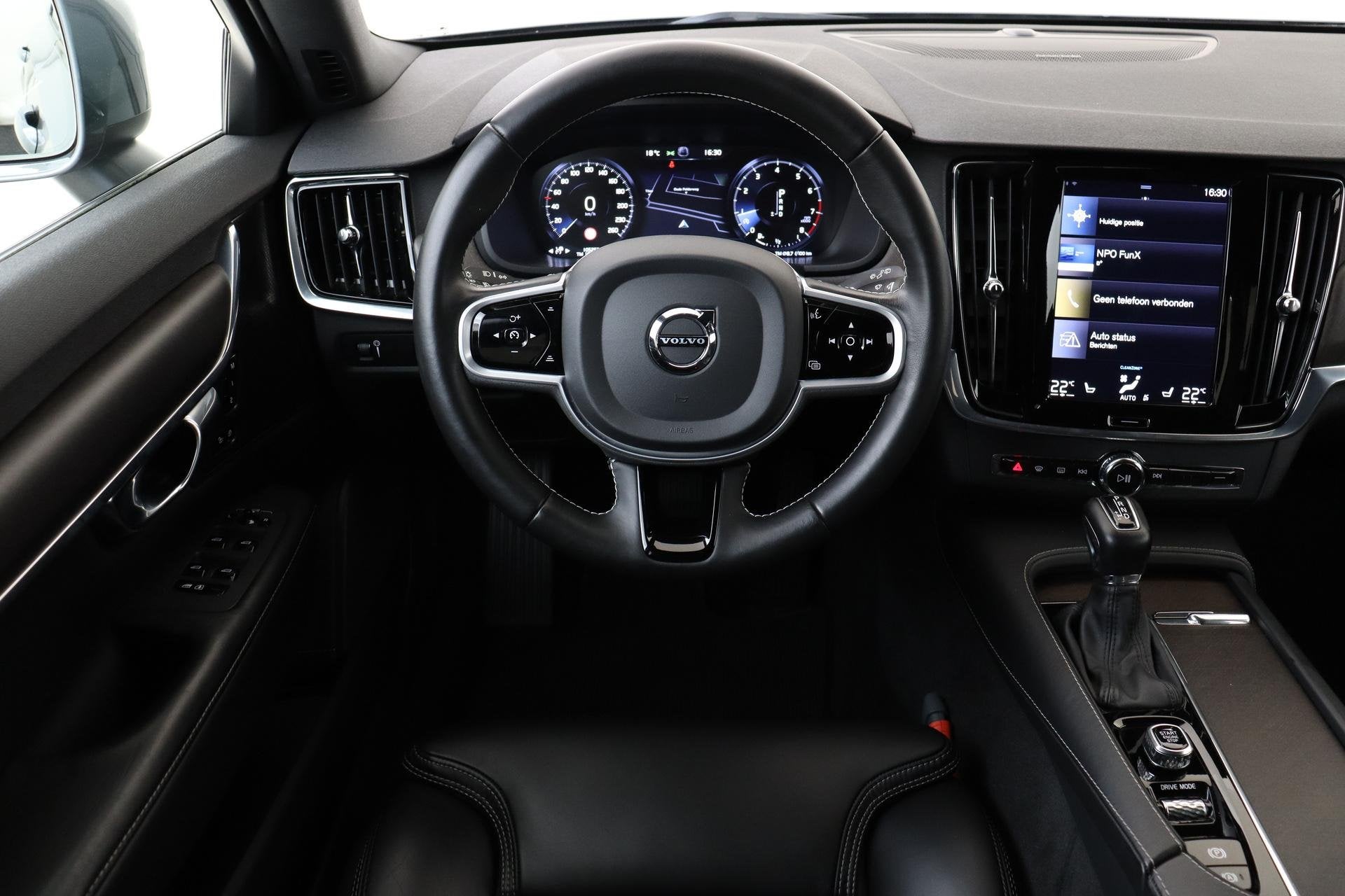 Volvo V90 CROSS COUNTRY T6 PRO -HARMAN/KARDON|LEDER|ADAP.LED, 12 maanden, Euro 6, 4 cilinders, Lichtsensor