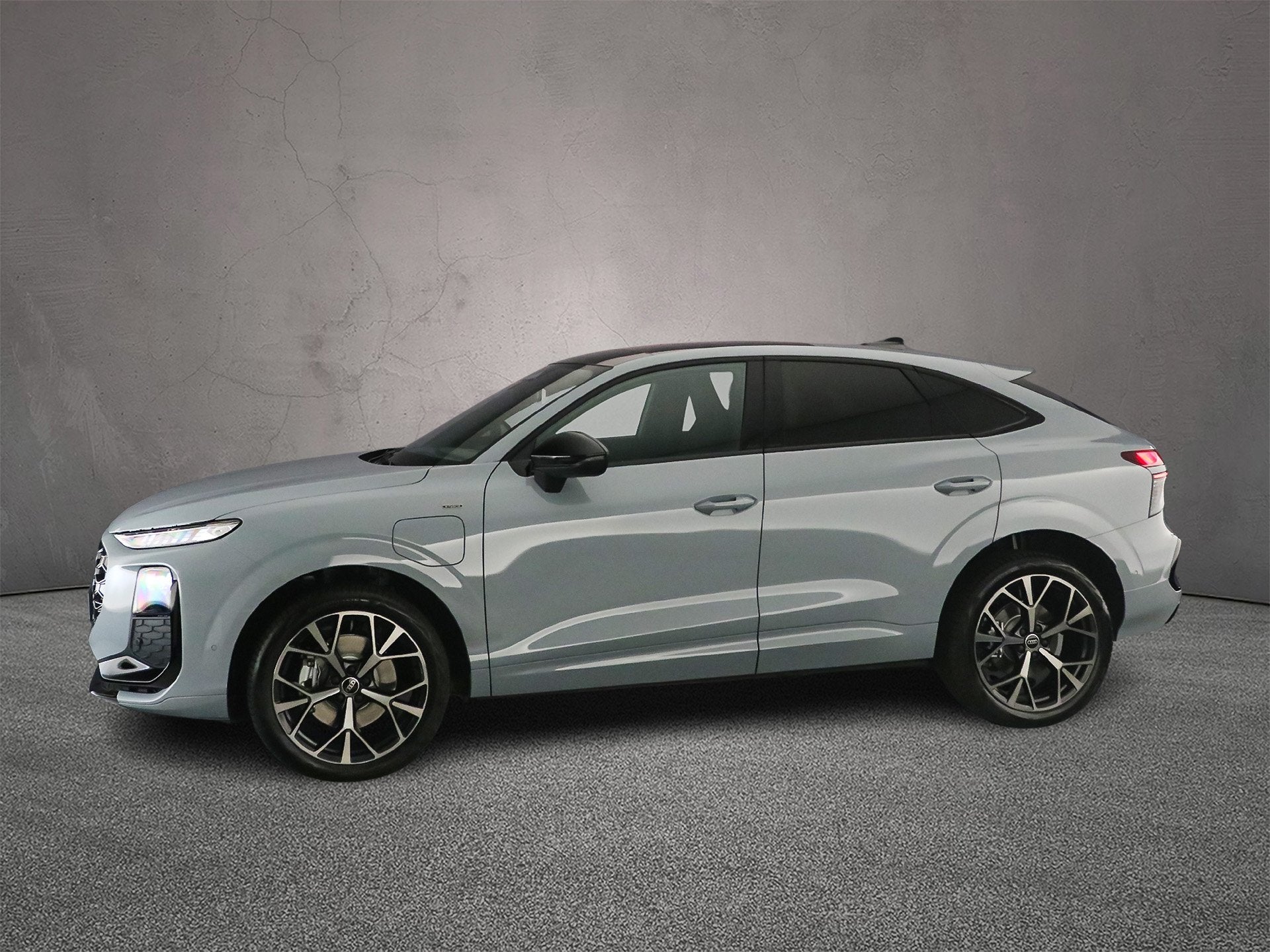 Audi Q3 Sportback, 1800 kg, Euro 6, 4 cilinders, 135 min