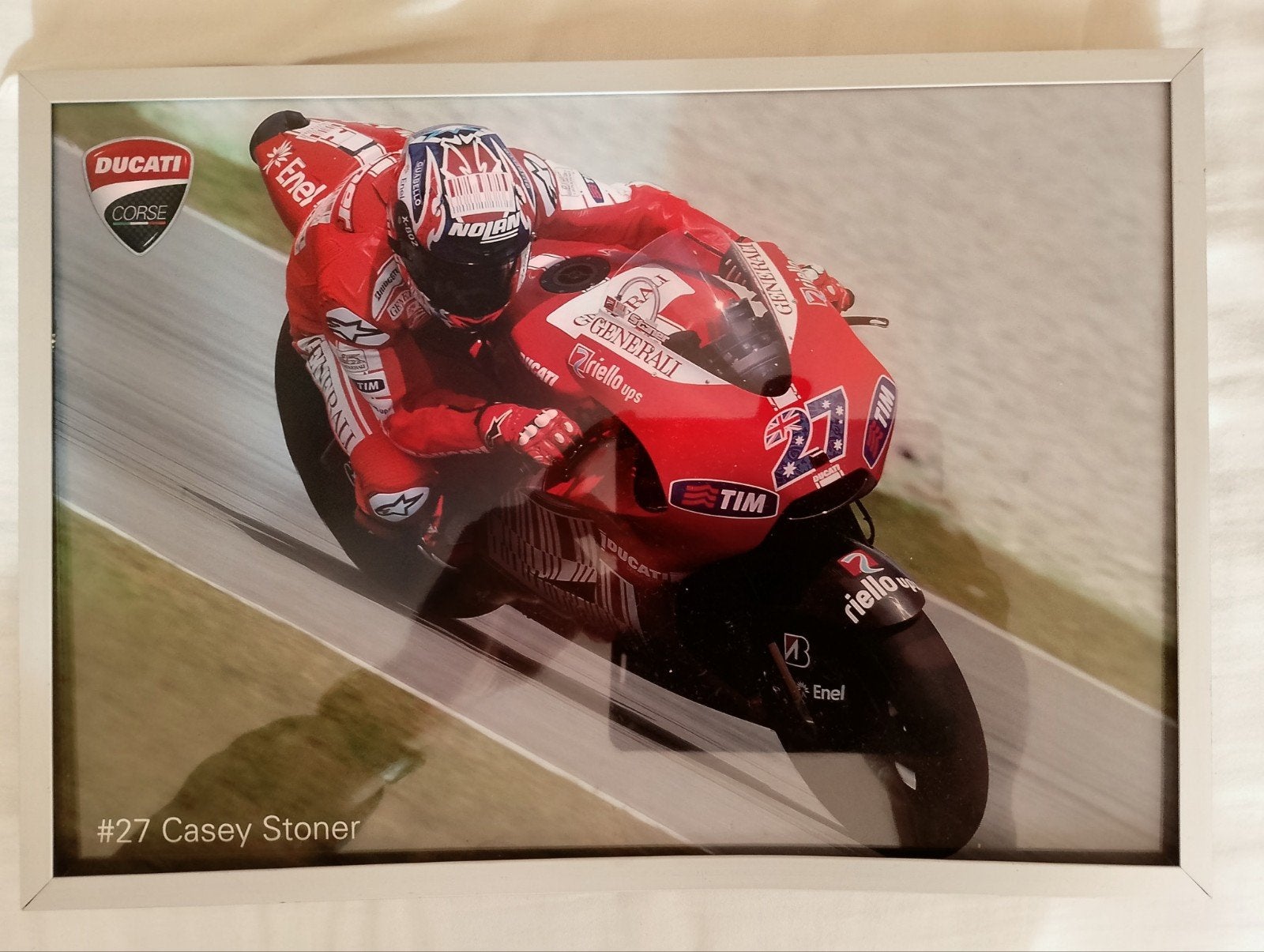 DUCATI motorfiets ️Casey Stoner in lijst, Antiek en Kunst, Ophalen of Verzenden, Foto, Fotografie, Ingelijst