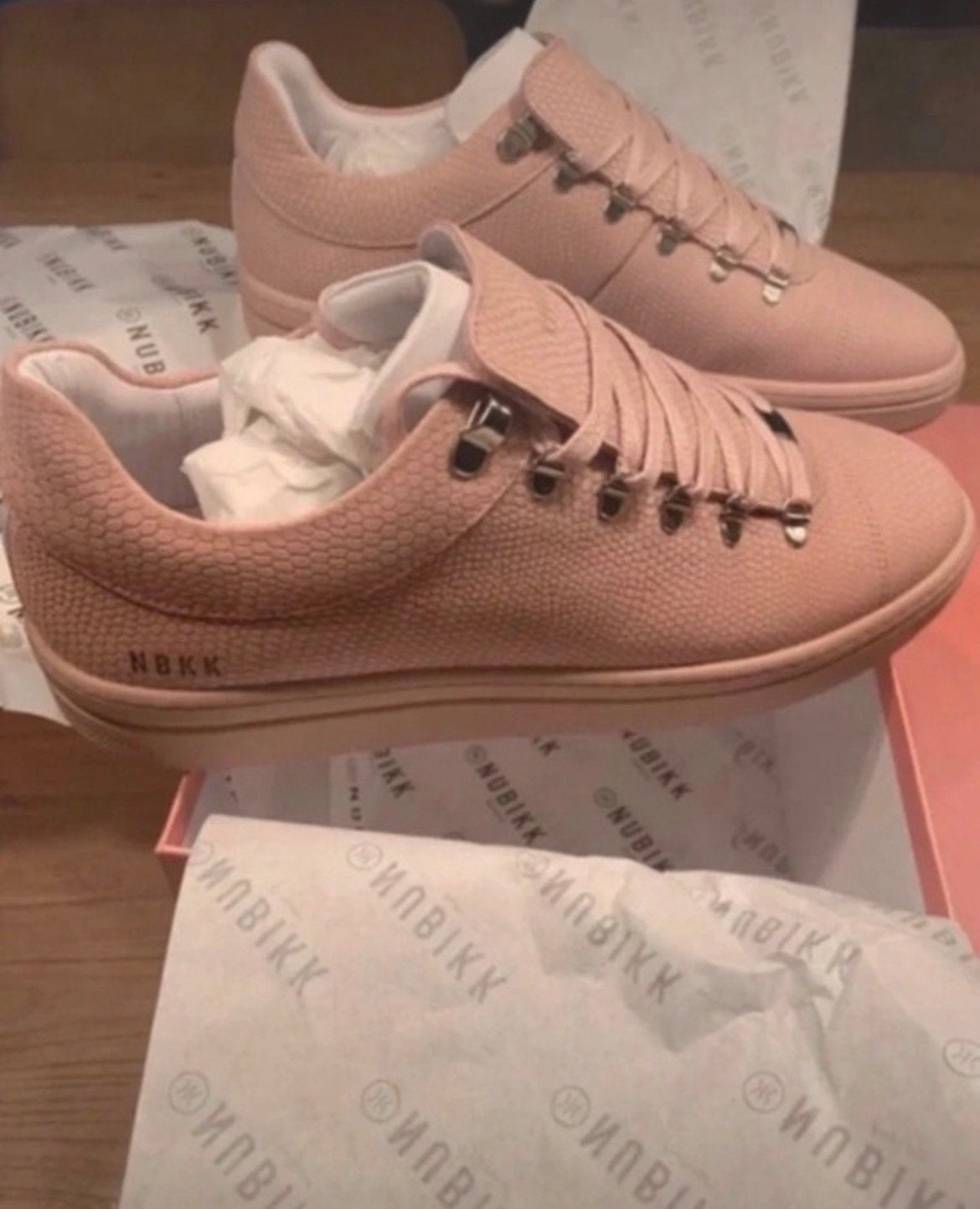 Nieuwe Nubikk damesschoenen maat 42 - Roze sneakers, Kleding | Dames, Schoenen, Nieuw, Ophalen of Verzenden, Sneakers of Gympen