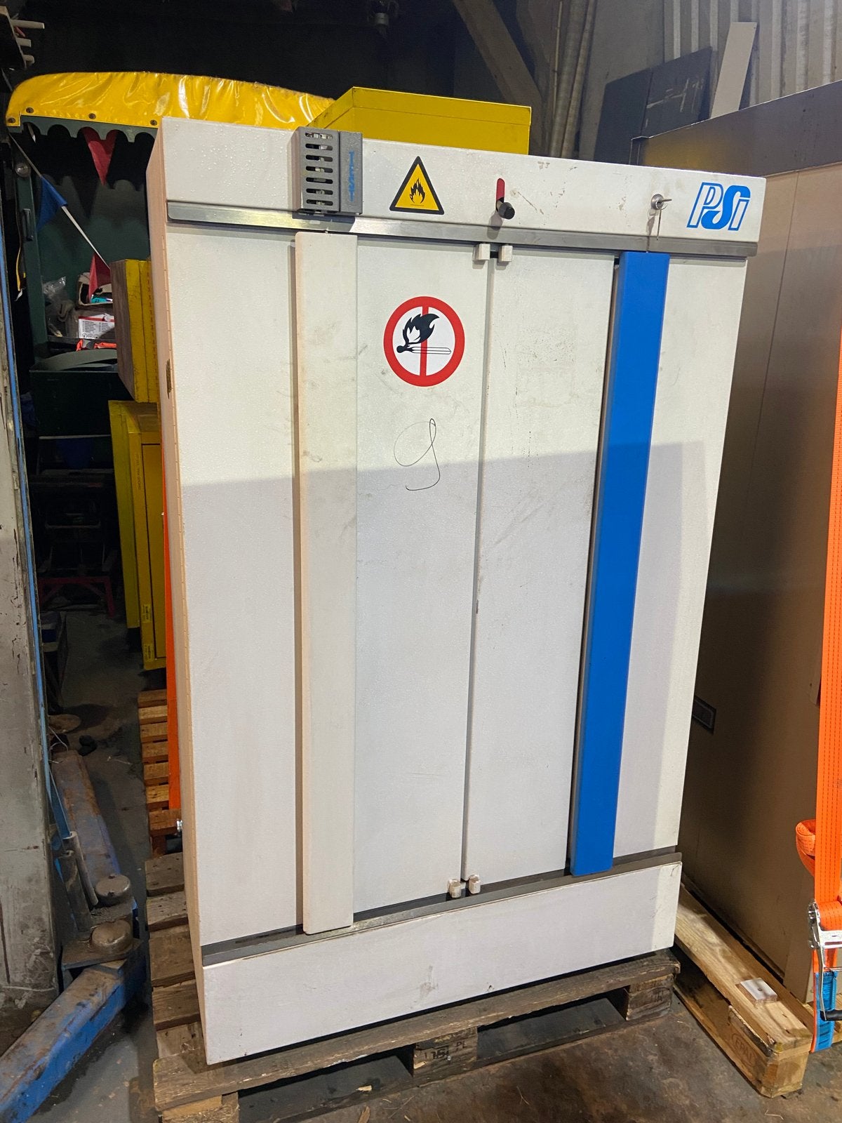 PSG Chemie Kast - Veiligheidsopslag voor chemicaliën, Ophalen