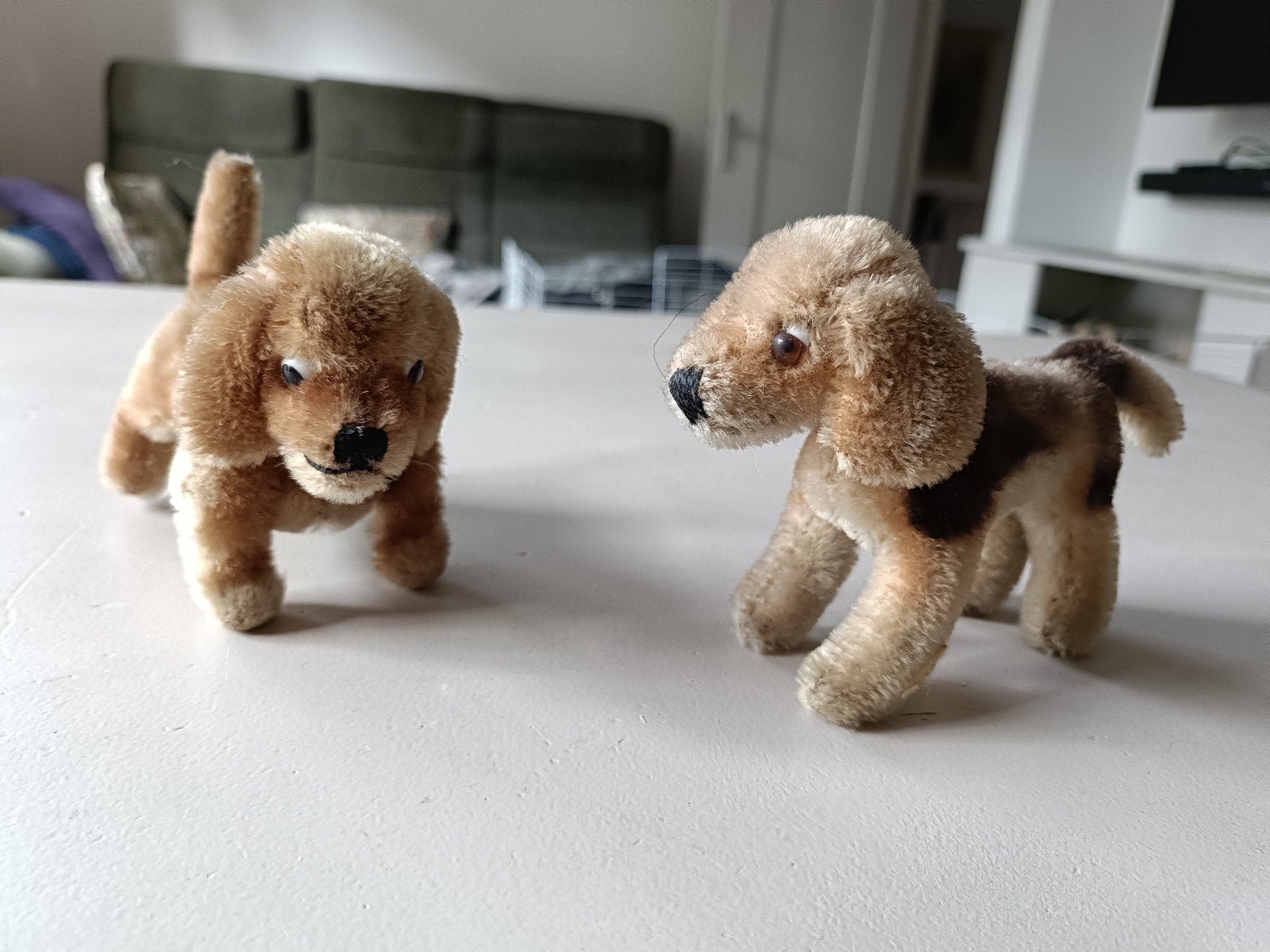 2 vintage hondjes met rode halsbanden, Antiek en Kunst, Ophalen of Verzenden