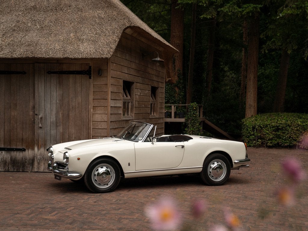 Alfa Romeo Giulia 1600 Spider | Origineel Nederlands, Auto's, Zwart, Cabriolet, Wit, Origineel Nederlands