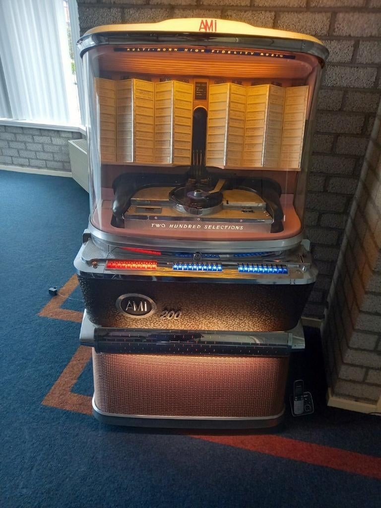 GEVRAAGD Jukebox AMI H of I E-200 select, Verzamelen, Automaten | Jukeboxen, Ophalen of Verzenden, Gebruikt, 1950 tot 1960, Ami