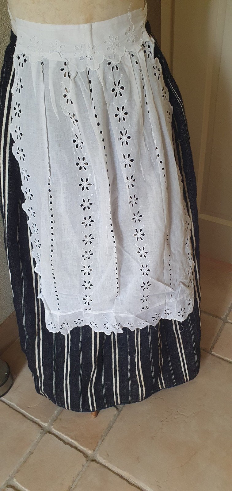 Antiek wit schootje schort broderie streekdracht, Ophalen of Verzenden