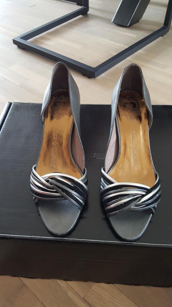 Pumps maat 38  merk Frııs Company, Ophalen of Verzenden, Zo goed als nieuw