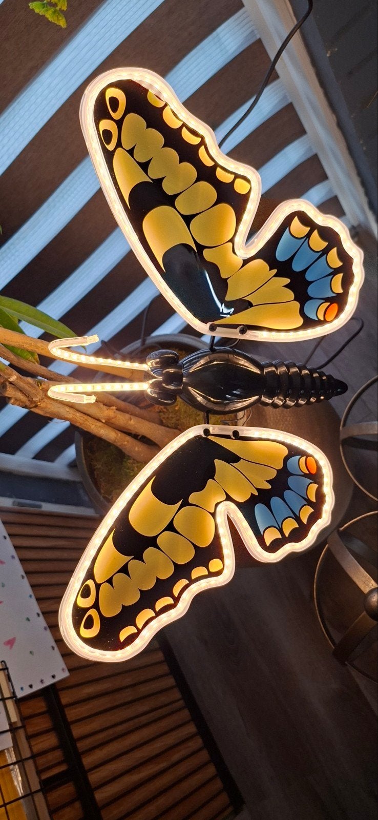 Bijzondere bewegende vlinderlamp met LED-verlichting 42cm, Ophalen of Verzenden, Nieuw