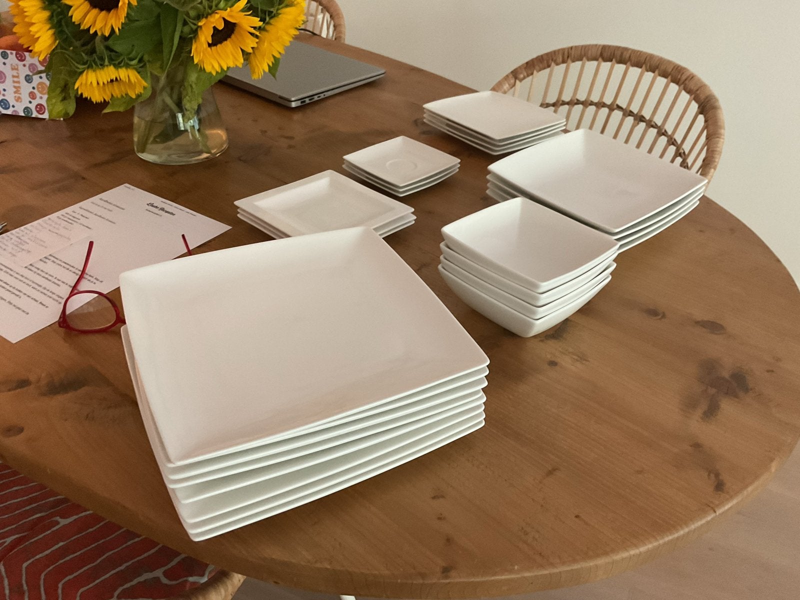 Wit servies set - 22 delig, Huis en Inrichting, Ophalen, Keramiek, IKEA, Zo goed als nieuw