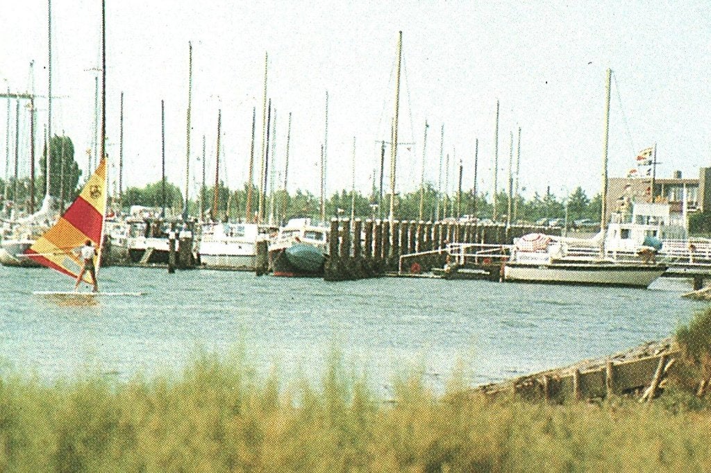 42551 St Annaland 988 Zeeland Gelopen met Postzegel, Ophalen of Verzenden, 1980 tot heden, Gelopen, Noord-Brabant