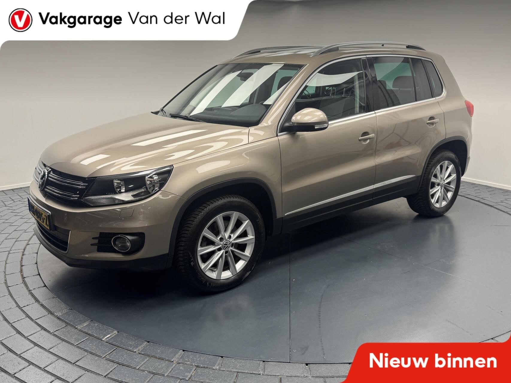 Volkswagen Tiguan 1.4 TSi Sport&Style Trekhaak-Cr.contr-Clim, Auto's, Voorwielaandrijving, Euro 5, 4 cilinders, Met garantie (alle)