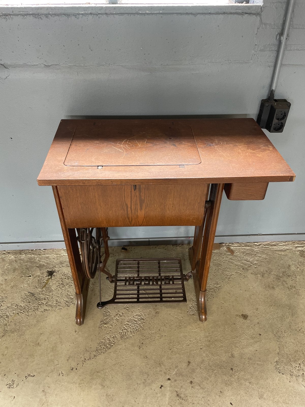 Vintage Singer Naaimachine met Originele Handleiding, Ophalen